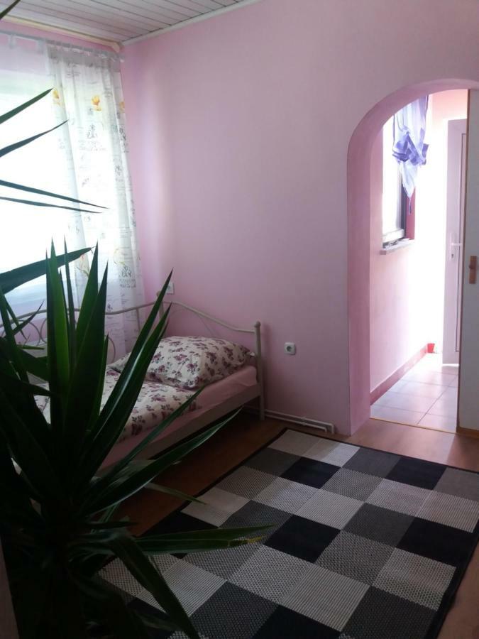 Apartment Tunel Hrušica Exteriör bild